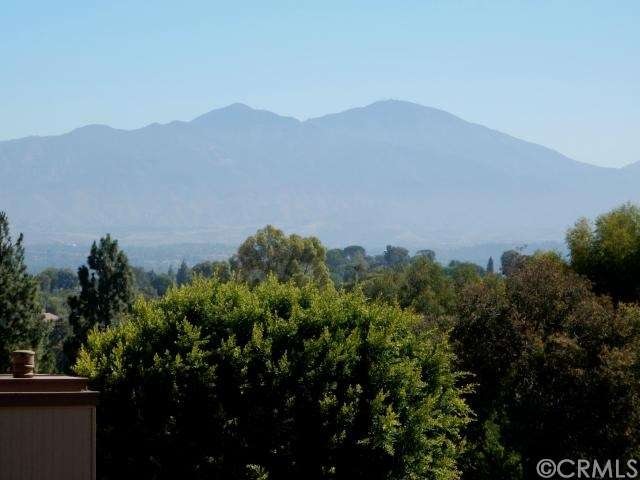 Incredible direct on view of Saddleback Mountains