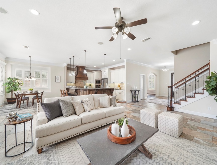 1719 Candlelight Place Dr, Houston, TX 77018 - photo 1