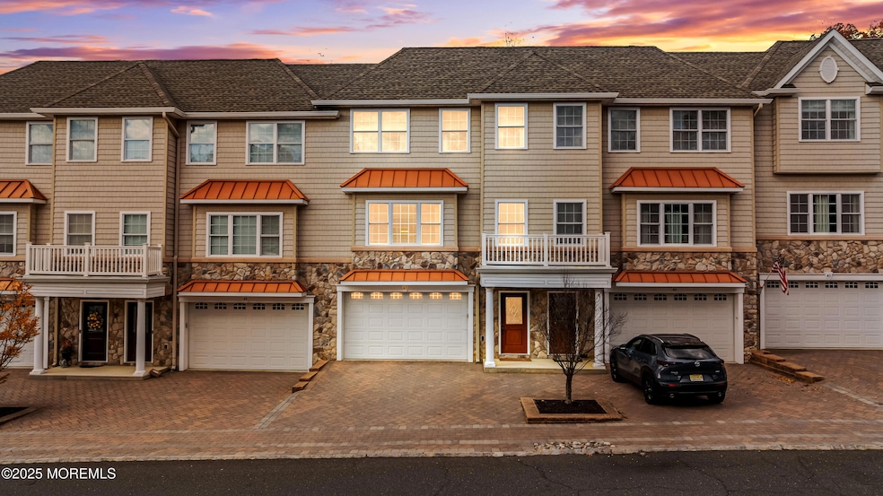 47 White Oak Ln, Matawan, NJ 07747 - photo 1