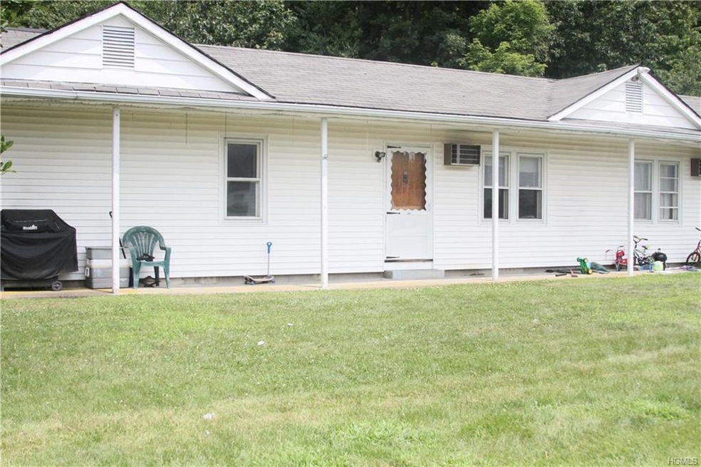 276 Fosler Rd unit 2B, Highland, NY 12528 - photo 1