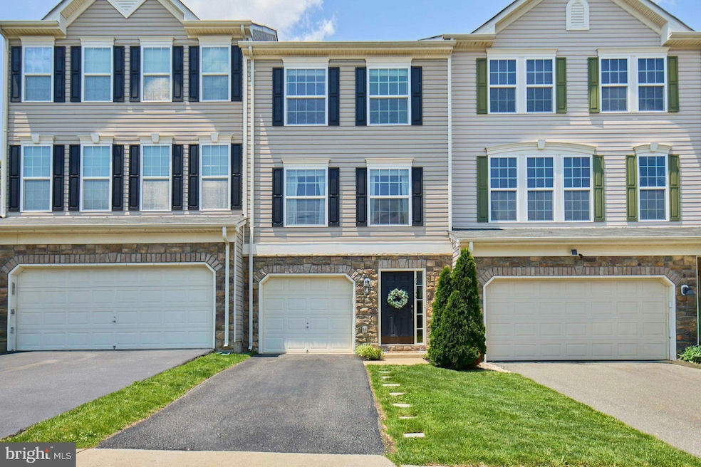 Under Contract $560,000
