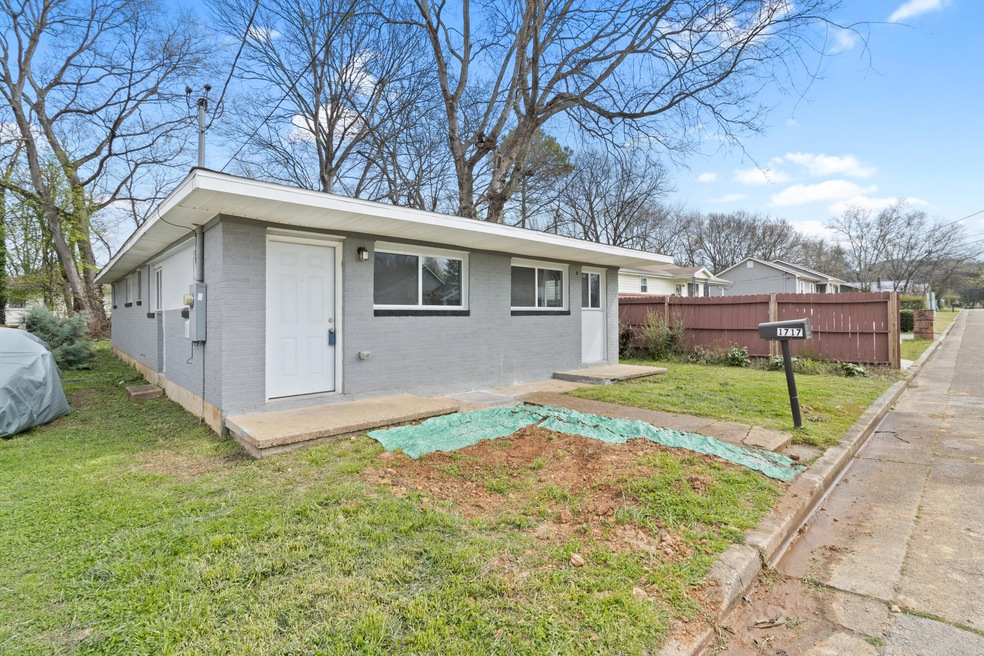 1717 Carson Ave-1
