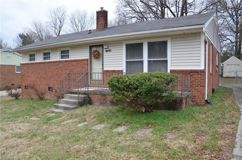Lovely starter home waiting for some fortunate buyers.  Sellers love their neighborhood but are relocating.
