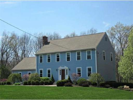 4 Pheasant Hill, Bellingham, MA 02019 - photo 1