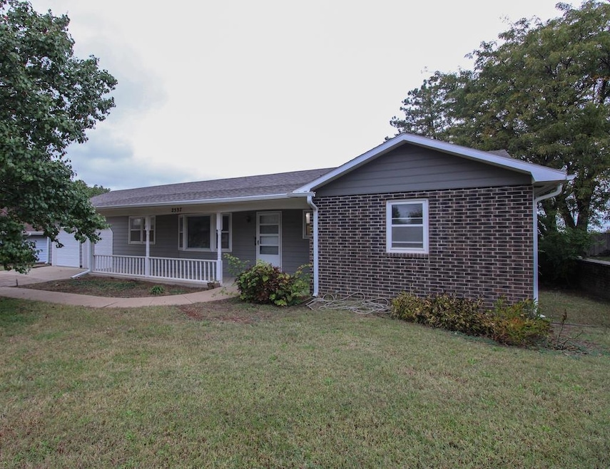 Pending $275,000 • Co-Listing Agent