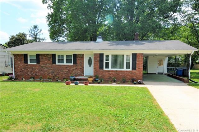 633 N Bost St, Statesville, NC 28677 - photo 1