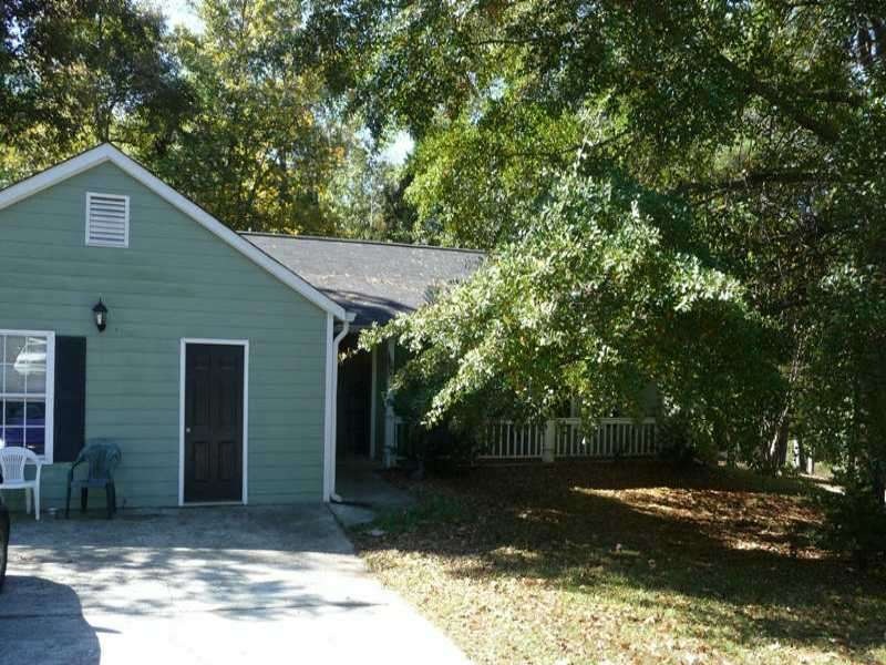 Exterior Front. Front View of 702 Winding River Wa