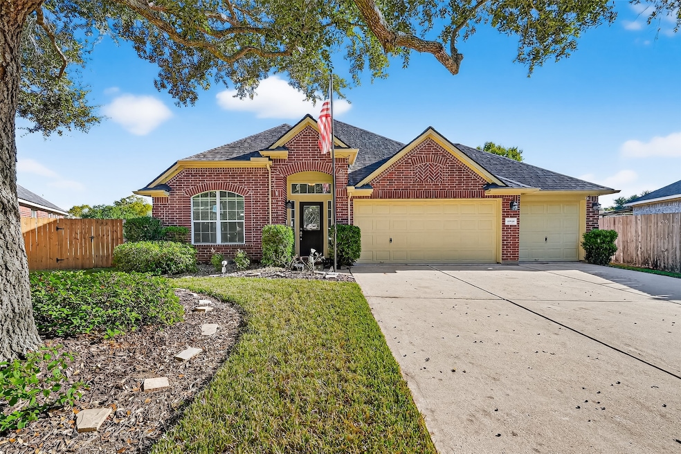 10946 Tattershall Ln, Missouri City, TX 77459 - photo 1