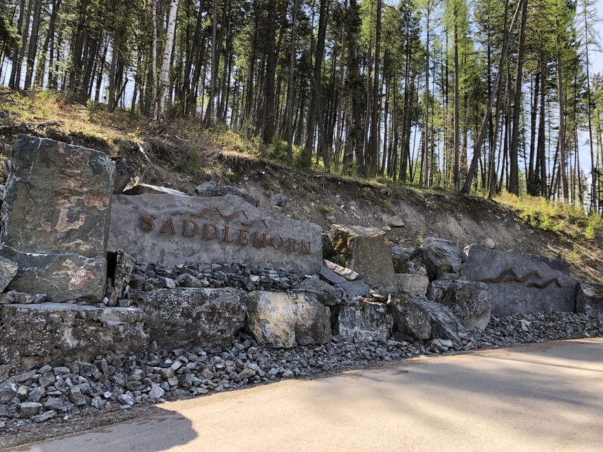 Saddlehorn Entrance