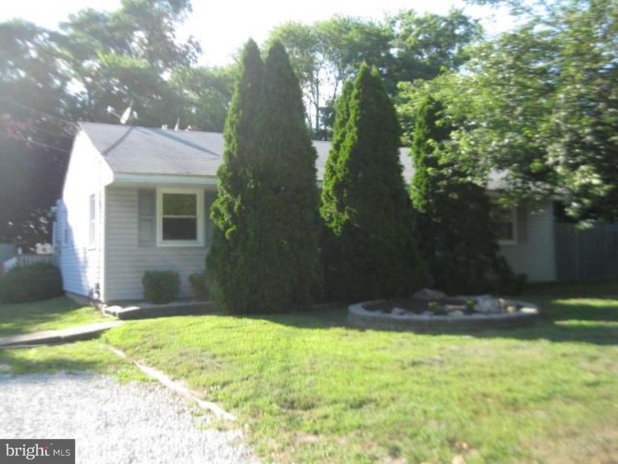 9 W Laurel Rd, Stratford, NJ 08084 - photo 1