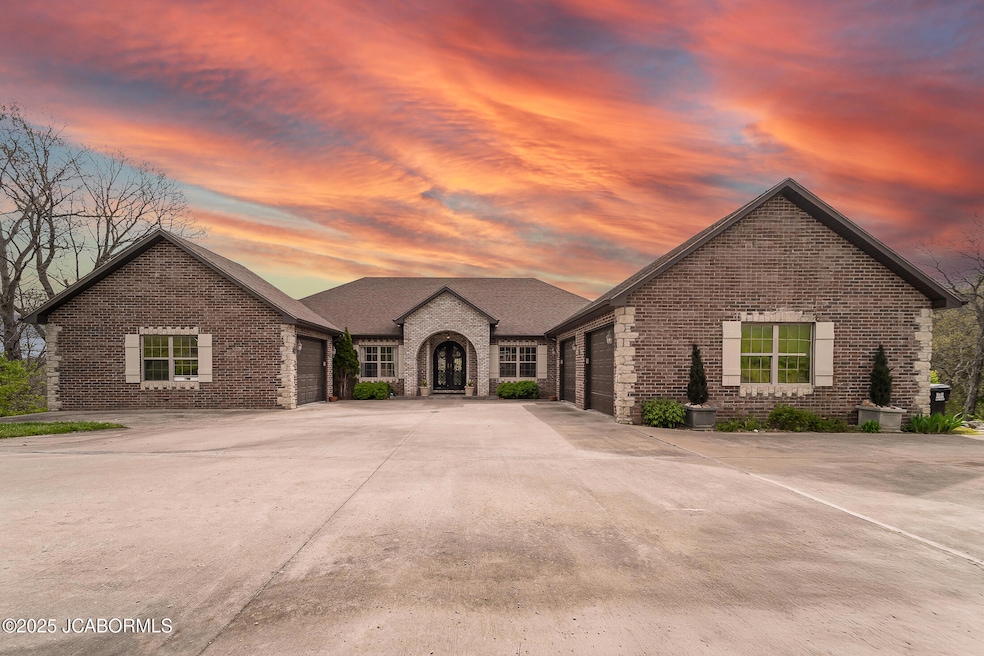 Pending $609,999