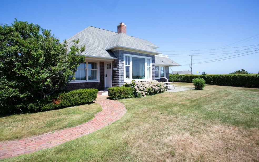 1 Bywater Ct, Falmouth, MA 02540 - photo 1