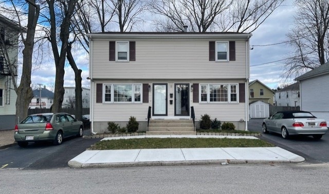 47 Carver St, Pawtucket, RI 02860 - photo 1