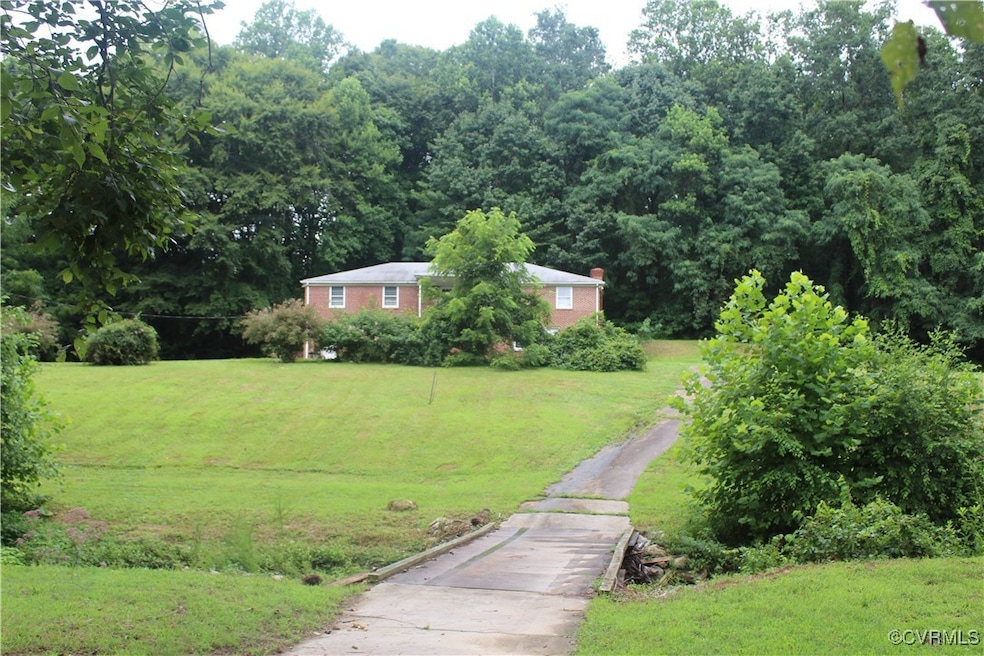 4 bedroom, 2.5 bath brick home