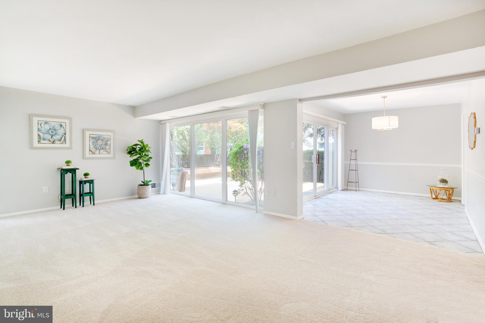 11396 Links Dr, Reston, VA 20190 - photo 1