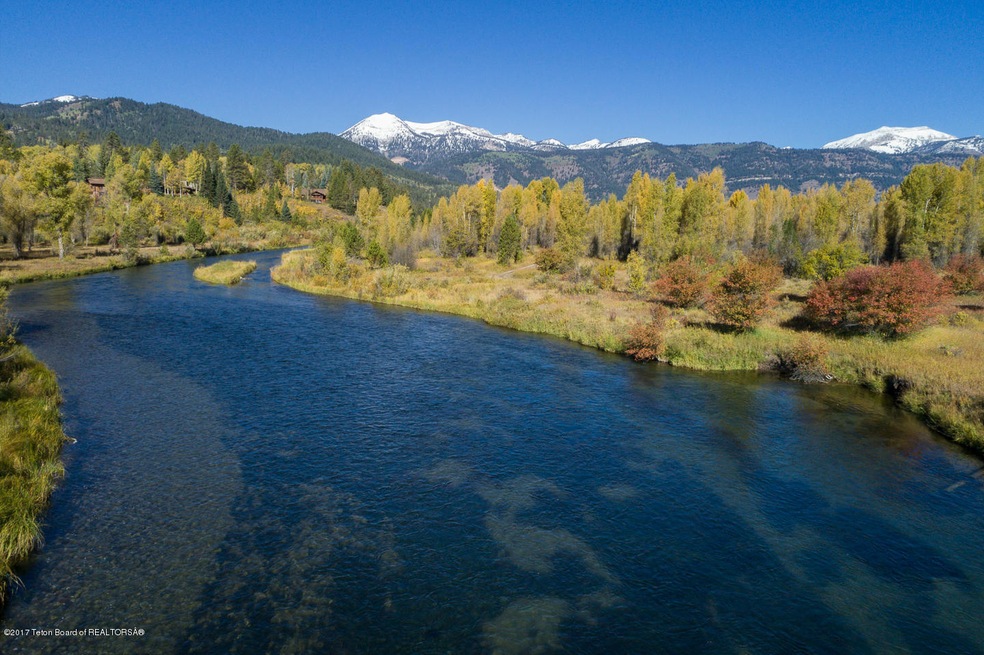 1 Fall Day Drone Looking W of Fish Creek
