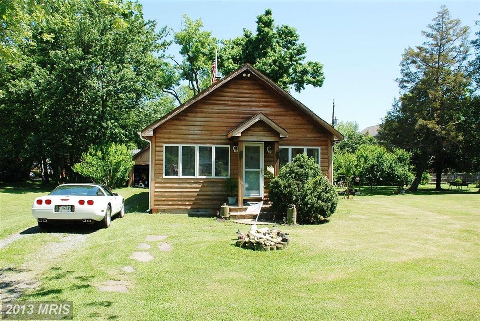 306 Poplar Ave, Edgewater, MD 21037 - photo 1