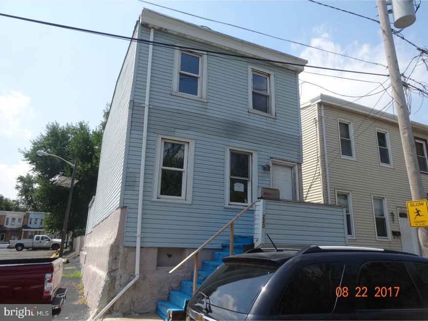220 Linden St, Gloucester City, NJ 08030 - photo 1