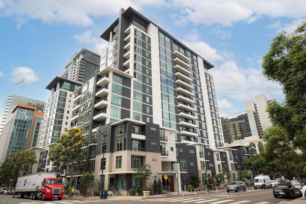 Acqua Vista Condominiums unit 722, San Diego, CA 92101 - photo 1
