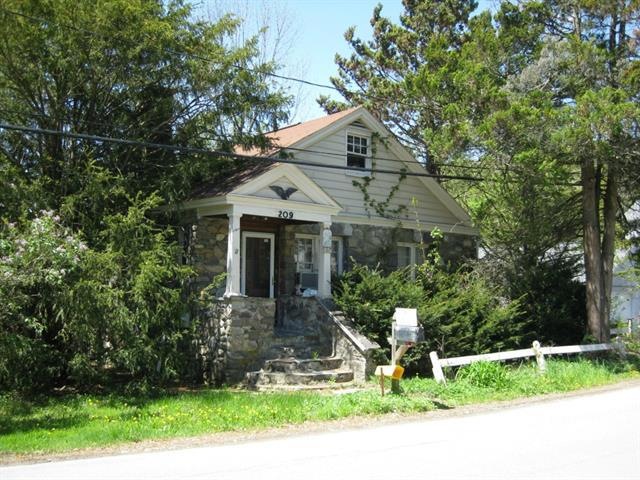 209 Old Tuxedo Rd, Greenwood Lake, NY 10925 - photo 1