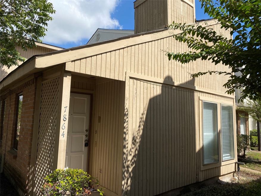 7864 Green Lawn Dr unit 7864, Houston, TX 77088 - photo 1