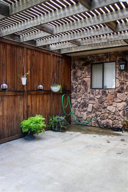 4214 W Klamath Ave unit A5, Kennewick, WA 99336 - photo 1