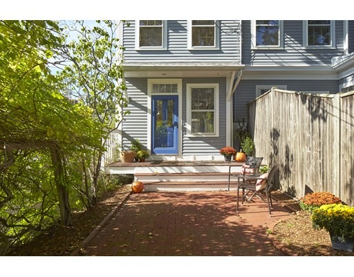 66 Winter St unit 66, Watertown, MA 02472 - photo 1