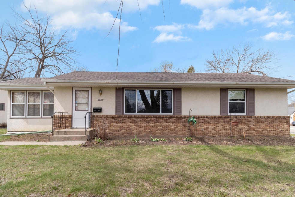 8600 Dupont Ave S, Bloomington, MN 55420 - photo 1