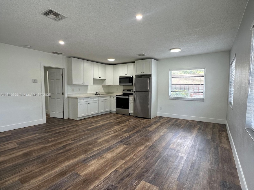 For Rent $1,725/month