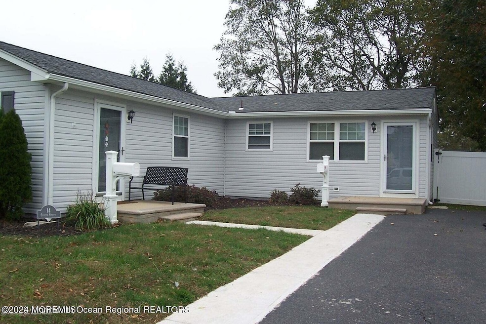 14 Slocum St unit B, West Long Branch, NJ 07764 - photo 1