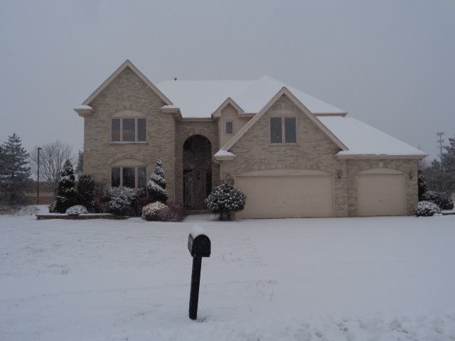 26 Carrington Ct, Hazel Crest, IL 60429 - photo 1