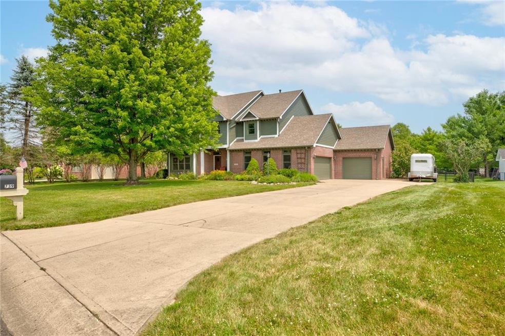 739 N Raven Field Ct, Greenfield, IN 46140 - photo 1