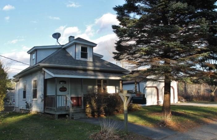 Nicely Renovated 3 bedroom Bungalow!...