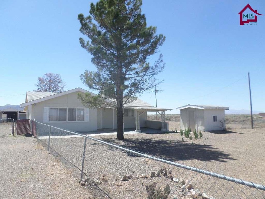6590 Franklin Rd SE, Deming, NM 88030 - photo 1