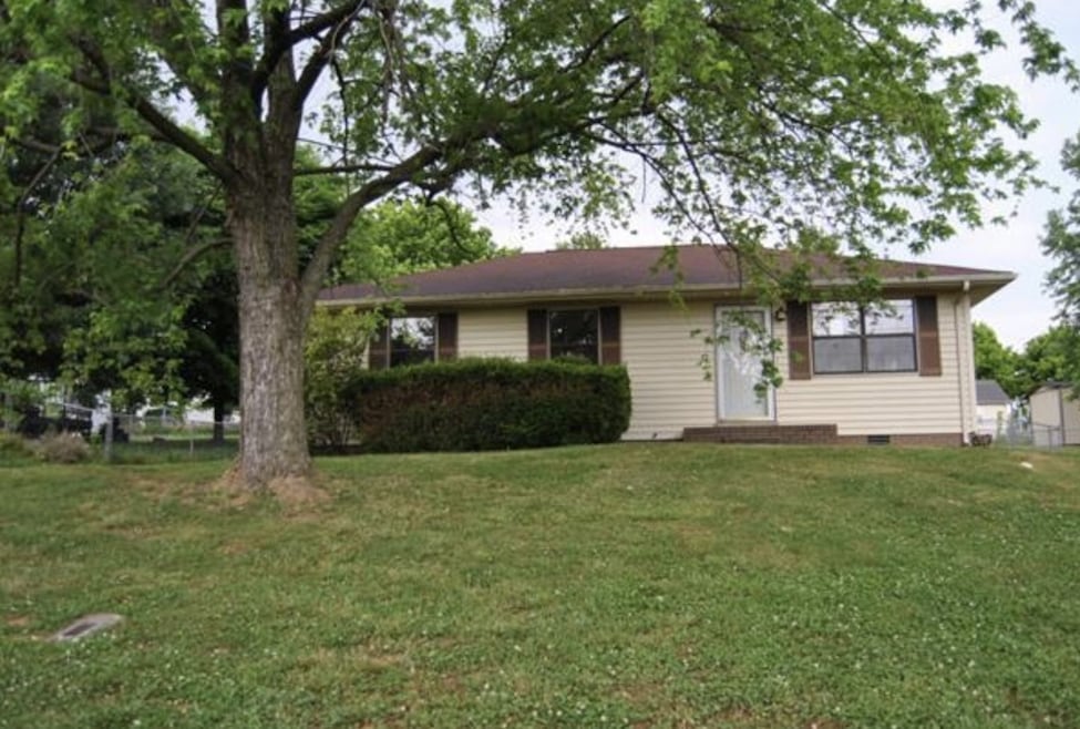 For Rent $1,225/month