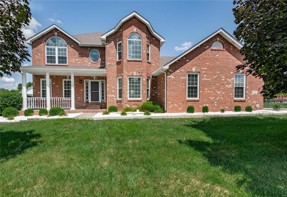 4 W Huntington Dr, Maryville, IL 62062 - photo 1