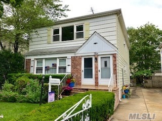 4 Woodlawn Ave, Valley Stream, NY 11581 - photo 1