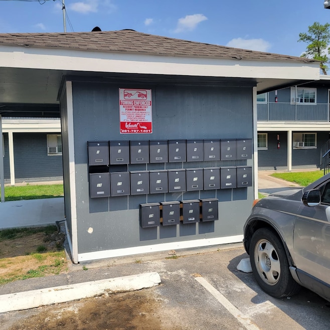 For Rent $900/month • Co-Listing Agent