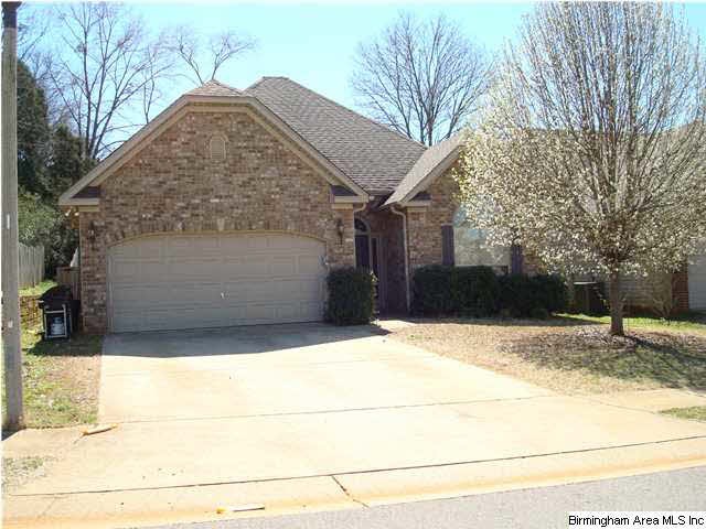 Welcome Home to  this great one level home in Alde