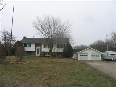 18027 Ness Rd, Parsons, KS 67357 - photo 1