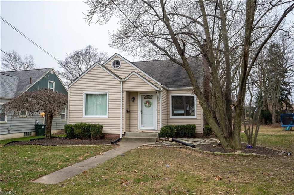 1216 20th St NE, Canton, OH 44714 - photo 1