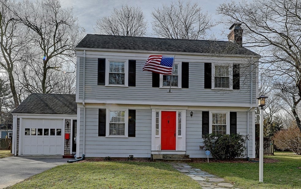 22 Salisbury Rd, Barrington, RI 02806 - photo 1