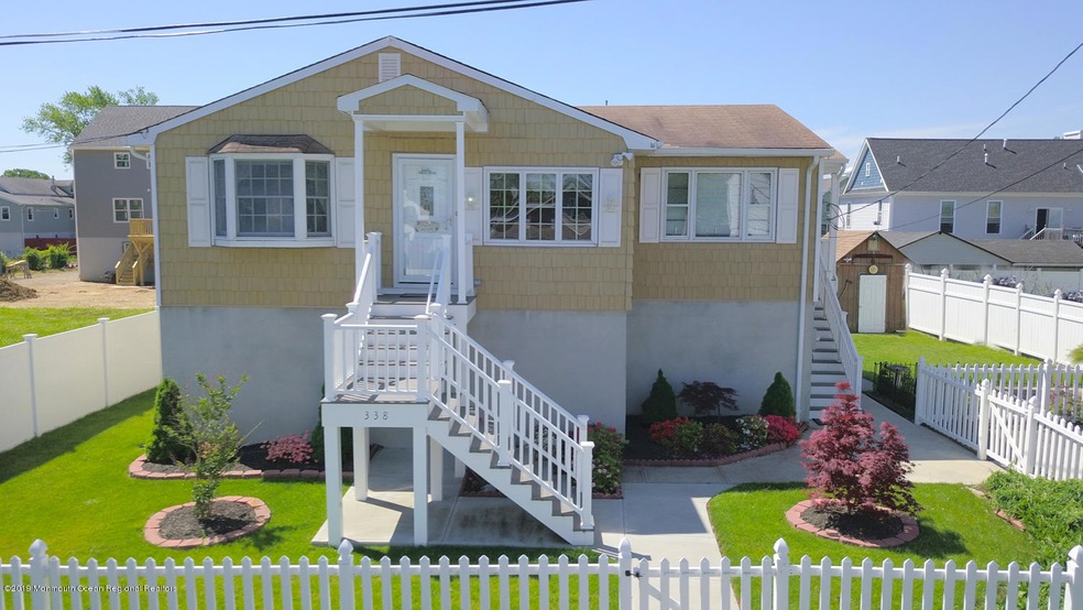 338 Prospect Ave