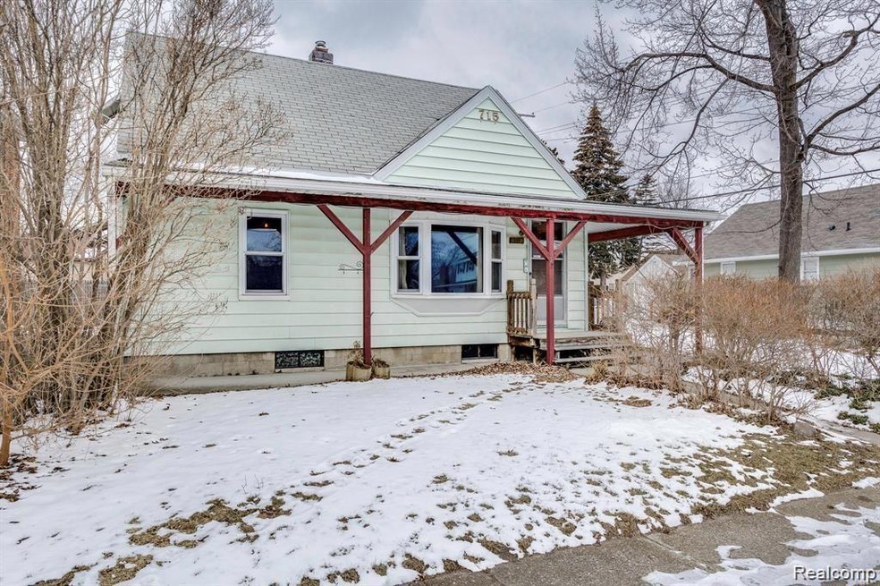 715 17th St, Port Huron, MI 48060 - photo 1