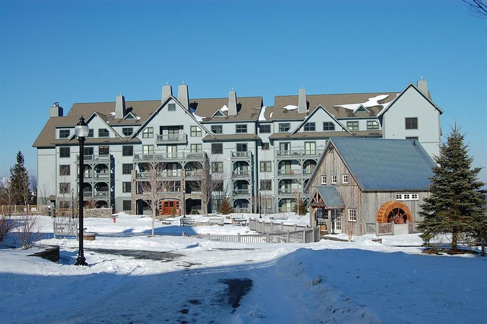 43 Middle Ridge Rd unit 215, Winhall, VT 05155 - photo 1