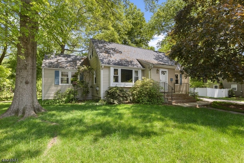 114 Midland Ave, Hillsdale, NJ 07642 - photo 1