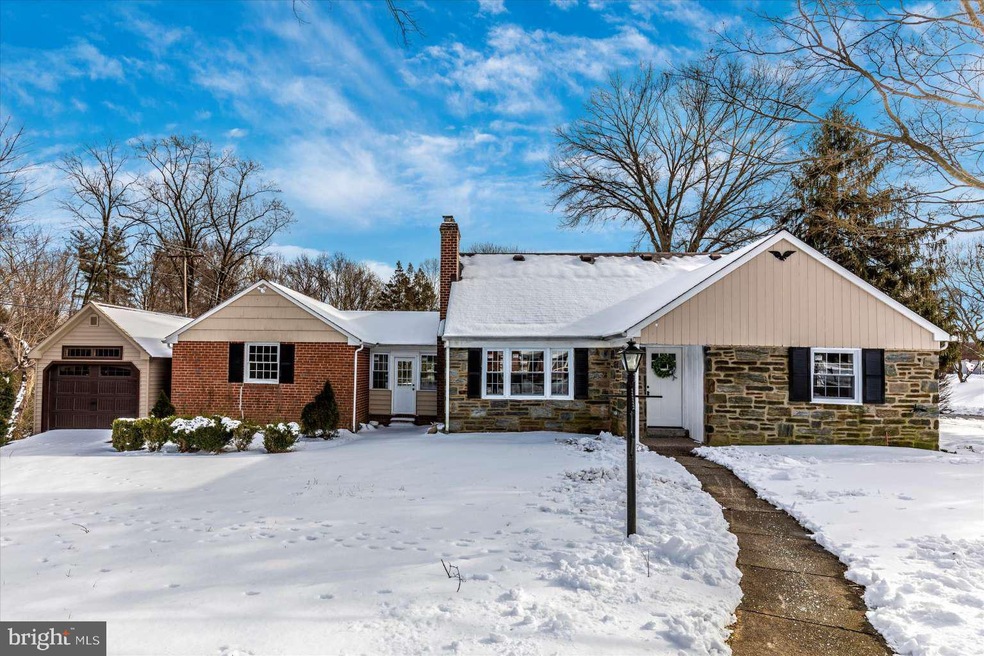 616 Morris Ln, Wallingford, PA 19086 - photo 1