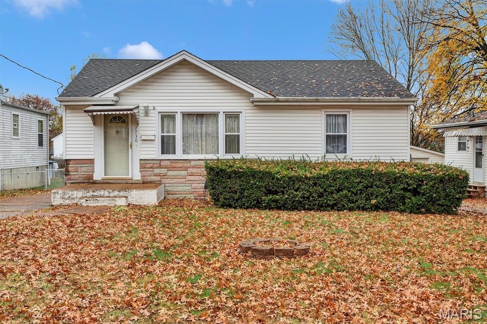 7730 Elton St, Saint Louis, MO 63123 - photo 1