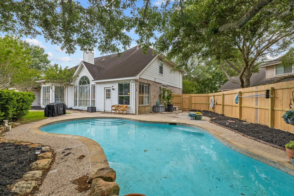 3907 Karrywood Ct, Pearland, TX 77584 - photo 1