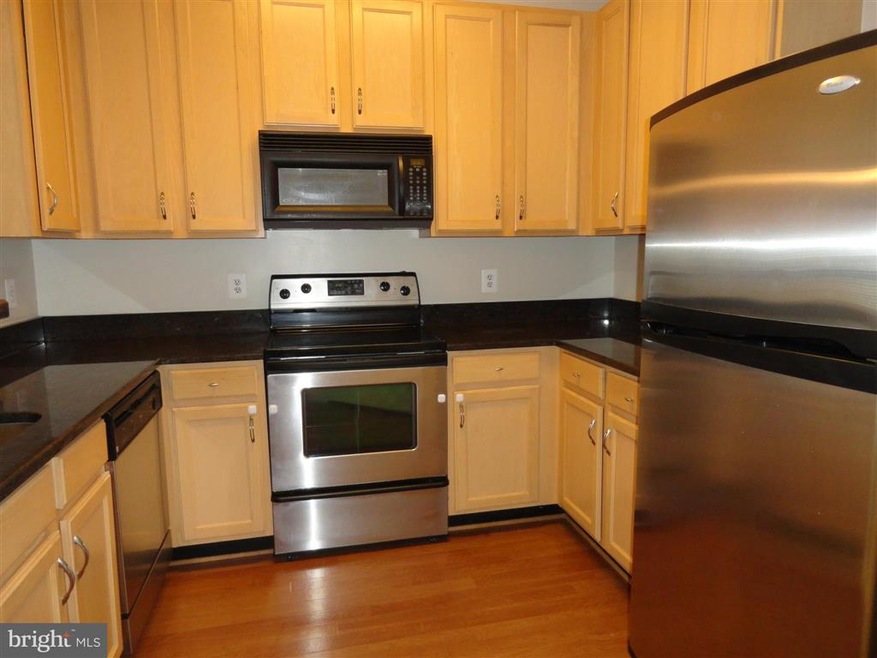 42432 Hollyhock Terrace unit 202, Ashburn, VA 20148 - photo 1